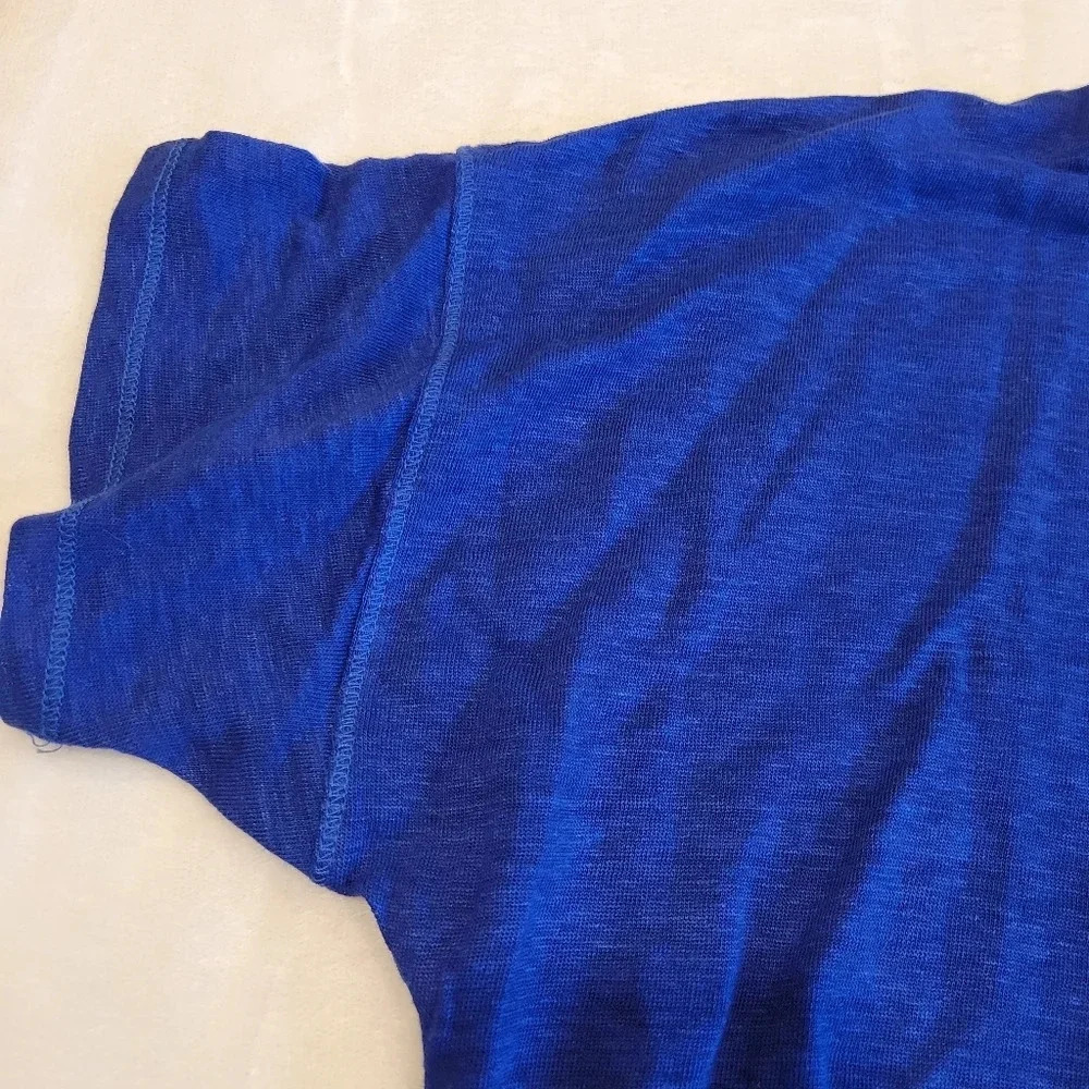 Chico's Beautiful Blue Solid Color Short Sleeved  Top Women's SZ 2 - Picture 5 of 14